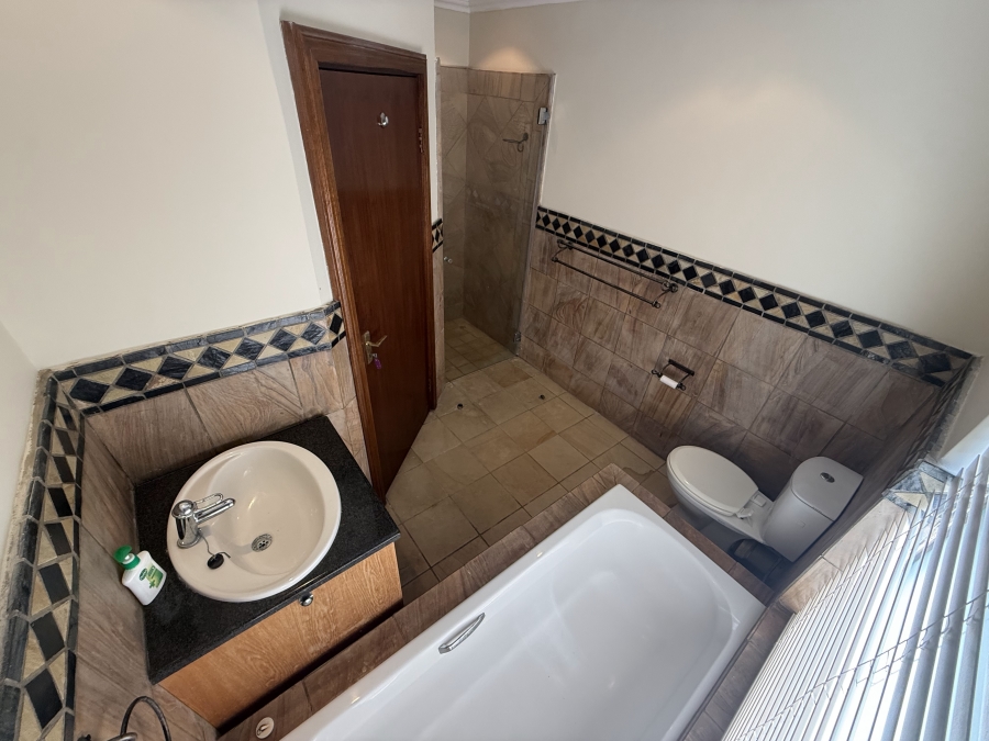 4 Bedroom Property for Sale in Pecanwood Estate North West